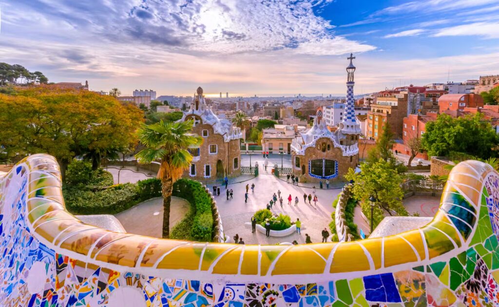 park guell,park guell barcelona,visit park guell barcelona,info tours tickets,park guell top attractions,experiences,park guell map,park guell barcelona tickets guide and top attractions,gaudi mosaics,panoramic views,online tickets,smooth visit,barcelona attractions