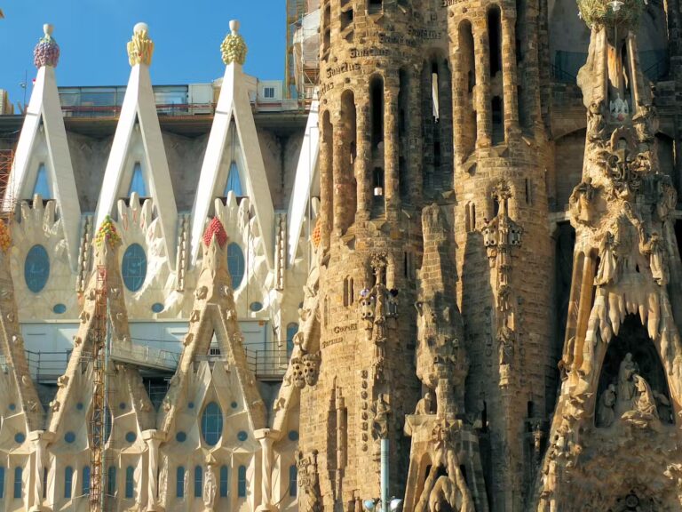 visitar la sagrada en barcelona,sagrada familia entradas tours y pases barcelona,reservar entradas sagrada familia,sagrada familia barcelona,entradas tours y pases,consejos para el visitante,opciones de mapas,planificar su visita,mejores maneras de planificar su visita,barcelona tours,sagrada familia guia