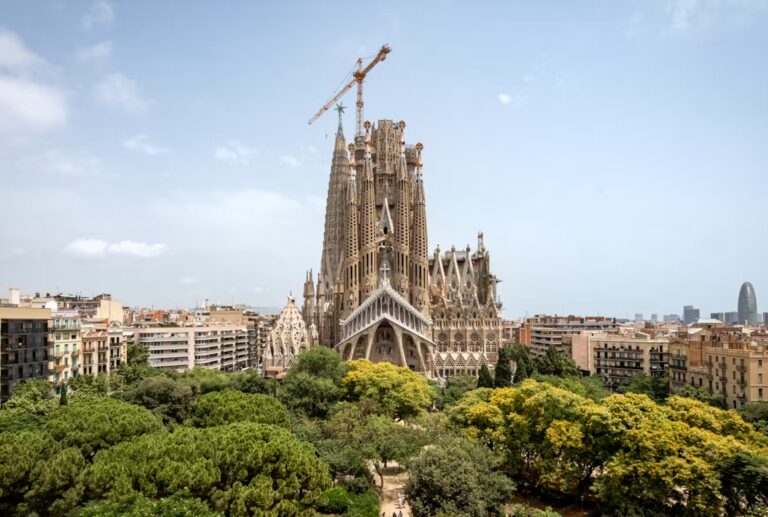 visitar la sagrada en barcelona,sagrada familia entradas tours y pases barcelona,reservar entradas sagrada familia,sagrada familia barcelona,entradas tours y pases,consejos para el visitante,opciones de mapas,planificar su visita,mejores maneras de planificar su visita,barcelona tours,sagrada familia guia